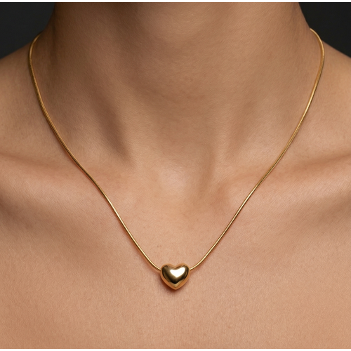 Elegant Gold Minimal Heart Pendant Necklace