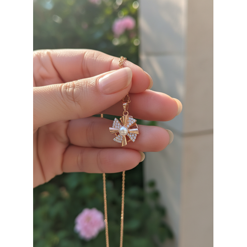 Elegant Rose Gold Pearl Spinner Pendant Necklace