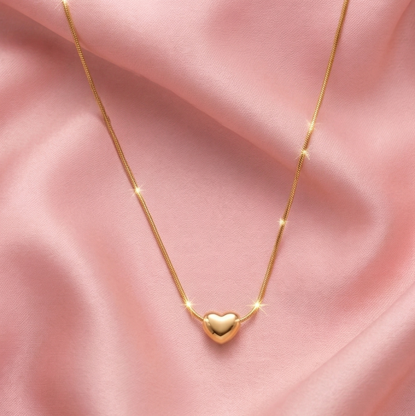 Elegant Gold Minimal Heart Pendant Necklace