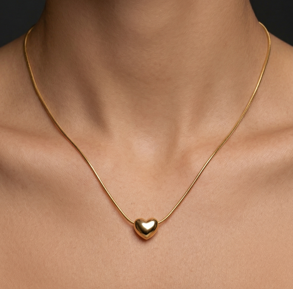 Elegant Gold Minimal Heart Pendant Necklace