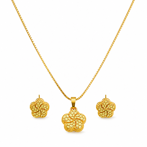 Elegant Floral Filigree Pendant Necklace Set with Matching Stud Earrings for Women