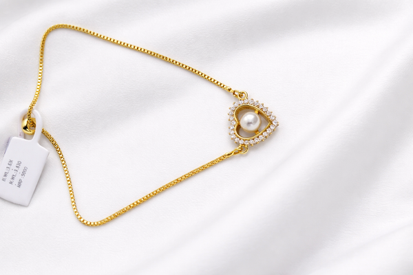NXGOLD Heart Pearl Bracelet