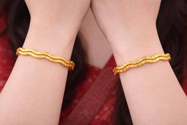 NXGOLD Wave Design Bangles for Women Set of 4