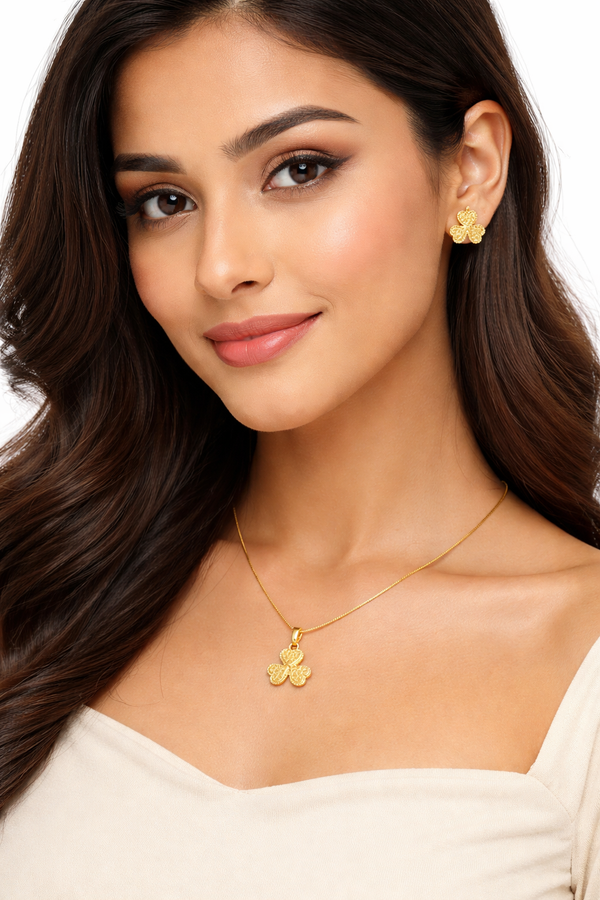 NXGOLD Clover Pendant Necklace Set for Women