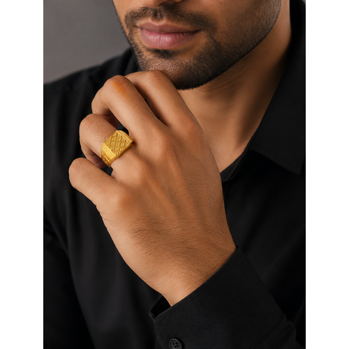 Majestic Grid Crest Gold Ring for Men