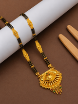 Elegant Heritage Bridal Mangalsutra Necklace with Classic Crescent Design
