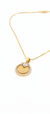 NXGOLD Circle Stone Pendant Necklace For Women