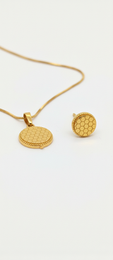 Gold Honeycomb Pendant Necklace Set