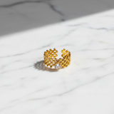 Chic Anti-Tarnish Lattice Pattern Ring with CZ Stone