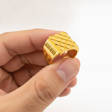 Majestic Grid Crest Gold Ring for Men