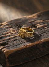 NXGOLD Geometric Royale Signet Ring