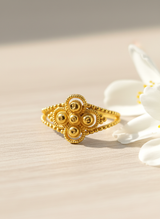 NXGOLD Antique Floral Heritage Ring