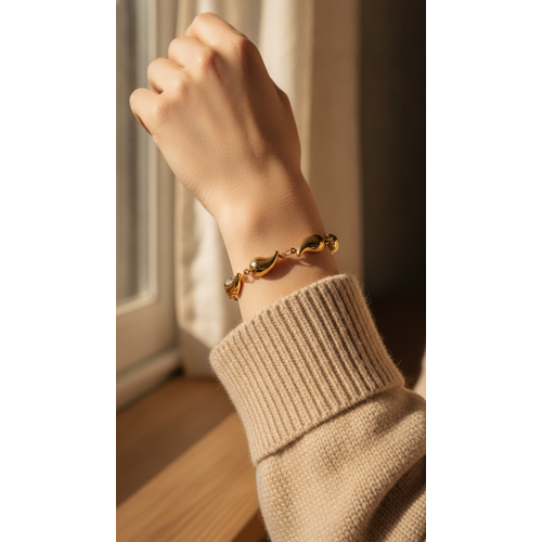 NXGOLD Elegant Teardrop Chain Bracelet for Girls & Women