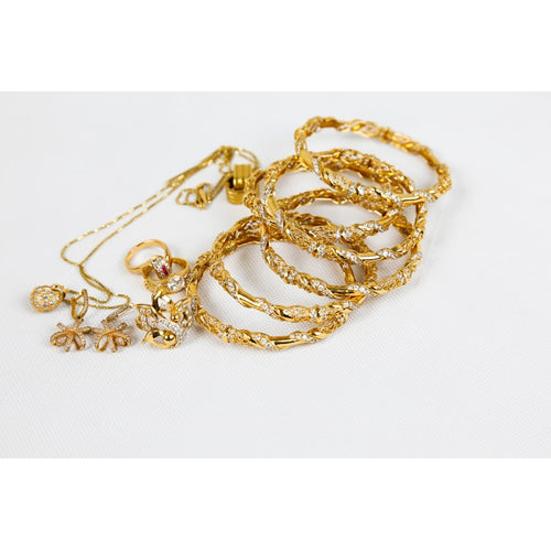 NXGOLD 9K Gold Pendant Necklace